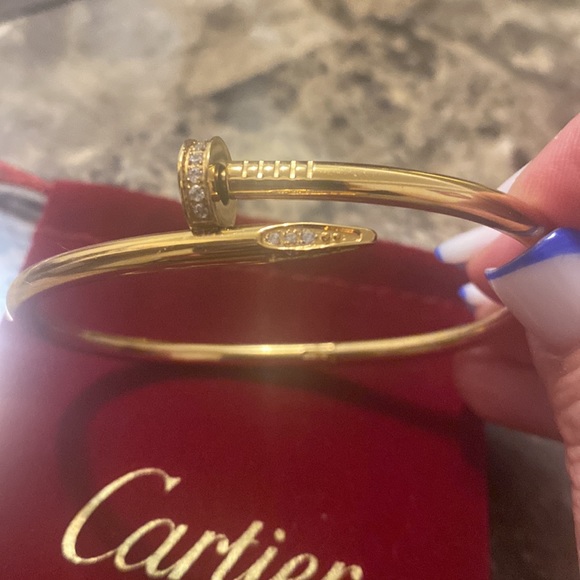 Nail Bangle Inspired Gold Tone 19cm - Picture 5 of 10